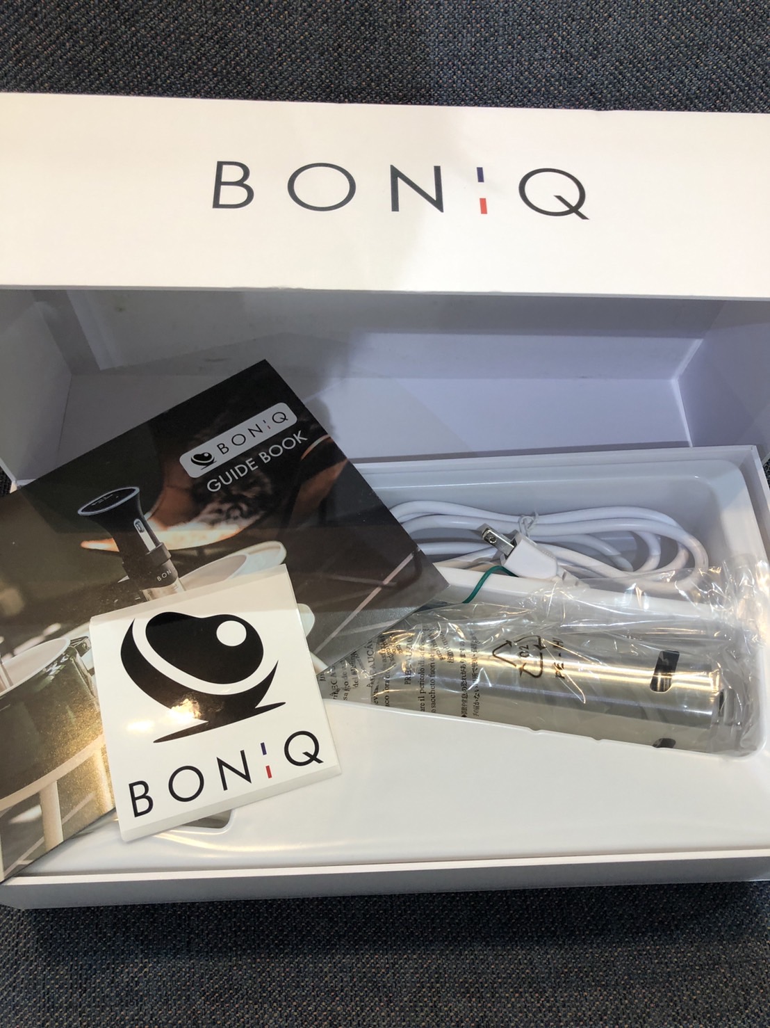 期間限定お値 ボニーク 低温調理器BONIQ シルキーホワイト BNQ-01Wの通販 by シバコ219's shop｜ラクマ 